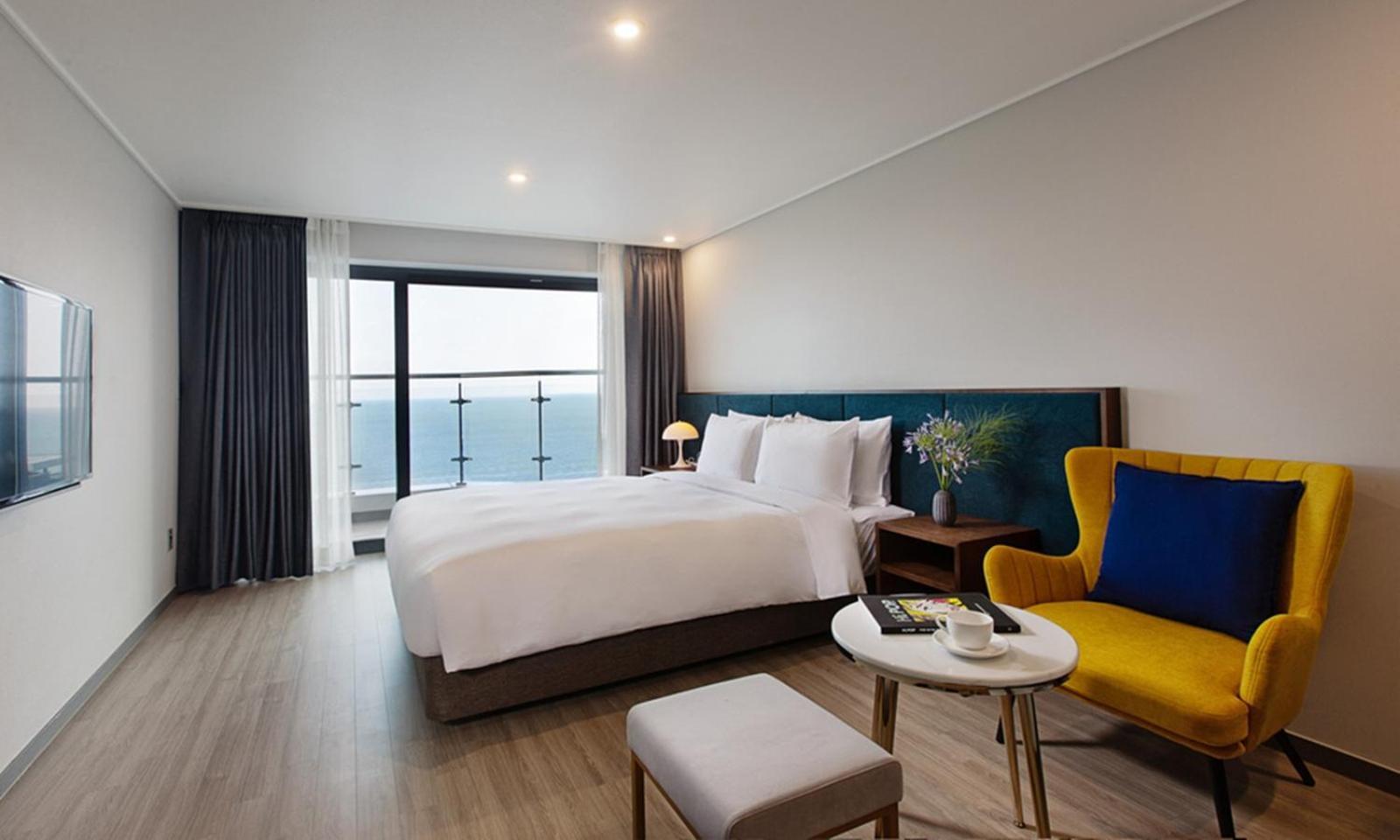 Busan Yeongmu Parade Hotel Haeundae Beach エクステリア 写真